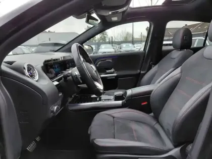 Photo 33 Mercedes GLA 200 AMG Line