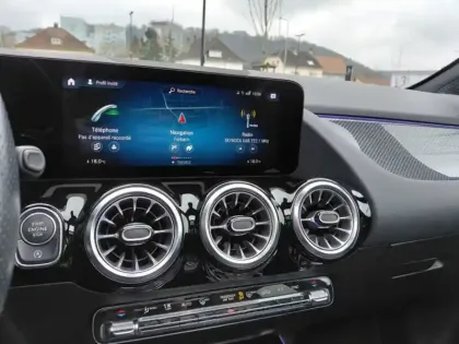 Photo 39 Mercedes GLA 200 AMG Line