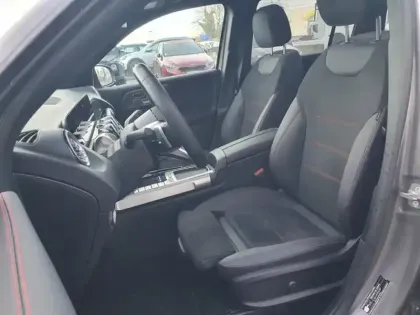 Photo 27 Mercedes GLB 200 d AMG Line