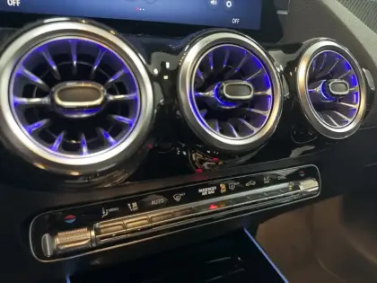 Photo 13 Mercedes GLA 200 d AMG Line