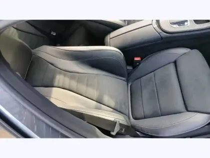 Photo 20 Mercedes Classe E  220 d AMG Line Berlin