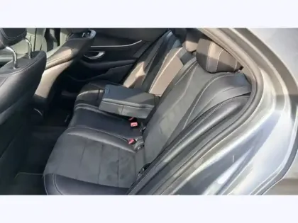 Photo 16 Mercedes Classe E  220 d AMG Line Berlin