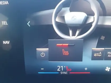 Photo 21 BMW Serie 1 116 DKG7 M Sport Design