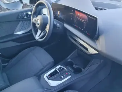 Photo 24 BMW Serie 1 Gén. IV (F70) Ph1 M Sport Design 5