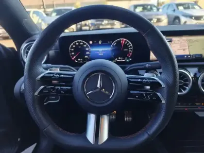 Photo 20 Mercedes CLA  250 e Hybrid EQ Shooting B