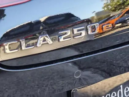 Photo 11 Mercedes CLA  250 e Hybrid EQ Shooting B