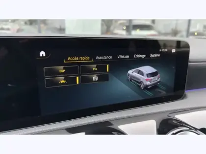 Photo 16 Mercedes Classe A 200 AMG Line