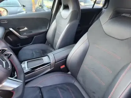 Photo 11 Mercedes Classe A 200 AMG Line