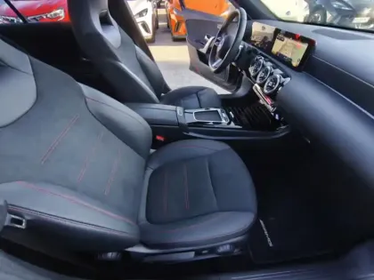 Photo 17 Mercedes Classe A 250 e Hybrid EQ AMG Line