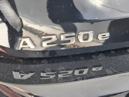 Photo 9 Mercedes Classe A 250 e Hybrid EQ AMG Line