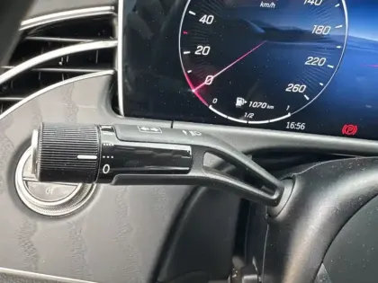 Photo 18 Mercedes Classe E  220 d AMG Line Berlin