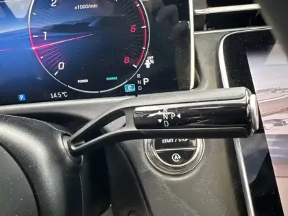 Photo 19 Mercedes Classe E  220 d AMG Line Berlin