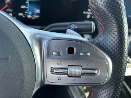 Photo 17 Mercedes GLA 250 e AMG Line