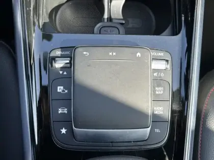 Photo 19 Mercedes GLA 250 e AMG Line