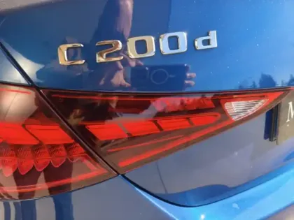 Photo 13 Mercedes Classe C  200 d Berline AMG Lin