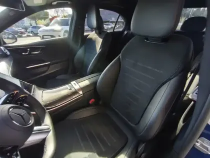 Photo 19 Mercedes Classe C  200 d Berline AMG Lin