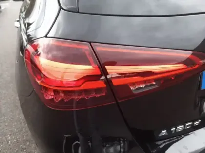 Photo 13 Mercedes Classe A 180 d AMG Line