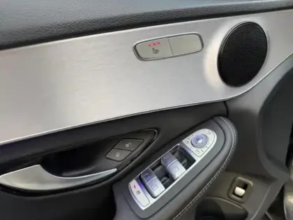 Photo 18 Mercedes Classe C  220 d Berline AMG Lin