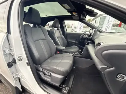 Photo 11 Toyota Yaris Hybride 116h Trail