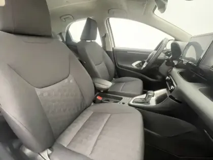 Photo 12 Toyota Yaris Hybride 116h Dynamic 1.5 116 ch