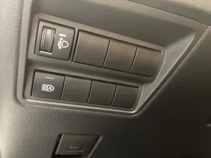 Photo 10 Toyota Yaris Hybride 116h Dynamic 1.5 116 ch