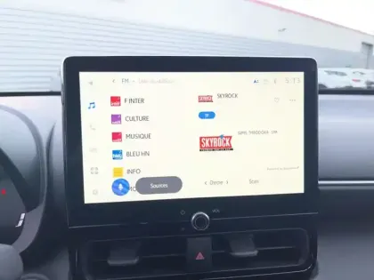 Photo 17 Toyota Yaris Hybride 1.5 HYBRID 116H DESIGN AUTO 2WD