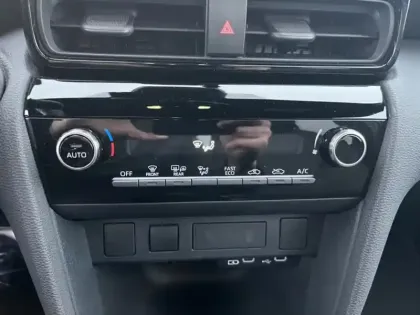 Photo 20 Toyota Yaris Hybride 1.5 HYBRID 116H DESIGN AUTO 2WD