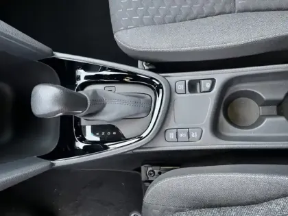 Photo 21 Toyota Yaris Hybride 1.5 HYBRID 116H DESIGN AUTO 2WD