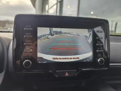 Photo 19 Toyota Yaris Hybride 116h Dynamic