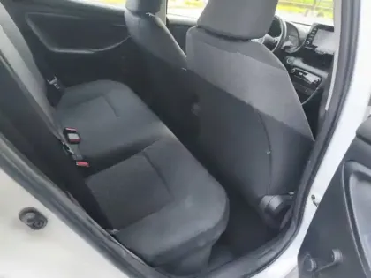 Photo 10 Toyota Yaris Hybride 116h Dynamic