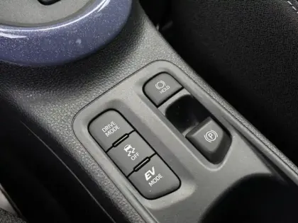 Photo 15 Toyota Aygo Hybride 116h Graphic