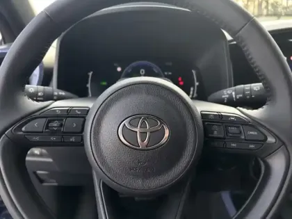 Photo 6 Toyota Aygo Hybride 116h Graphic