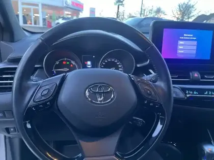 Photo 12 Toyota C-HR 1.8 Hybride 122 Edition
