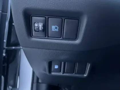 Photo 17 Toyota C-HR 1.8 Hybride 122 Edition