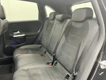 Photo 14 Mercedes Classe B 200 d AMG Line Edition