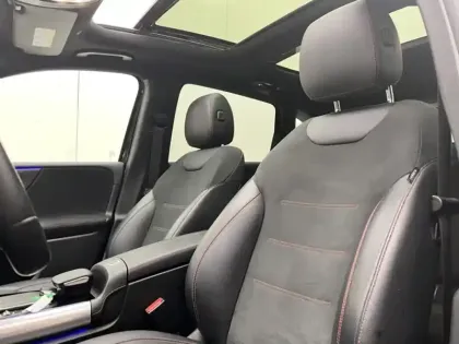 Photo 13 Mercedes Classe B 200 d AMG Line Edition