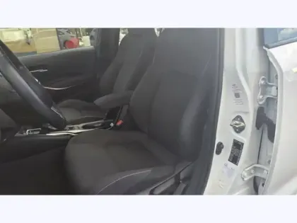 Photo 10 Toyota Corolla Hybride 122h Dynamic Business