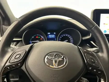 Photo 11 Toyota C-HR 1.8 Hybride 122 Design