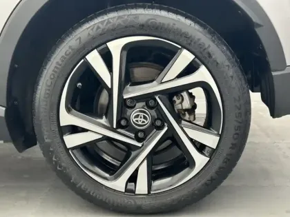 Photo 8 Toyota C-HR 1.8 Hybride 122 Design