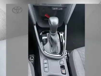 Photo 15 Toyota Yaris Hybride 1.5 HYBRID 116H DESIGN AUTO 2WD