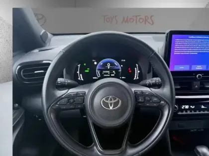 Photo 12 Toyota Yaris Hybride 1.5 HYBRID 116H DESIGN AUTO 2WD