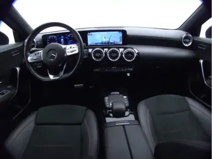 Photo 7 Mercedes Classe A 200 AMG Line