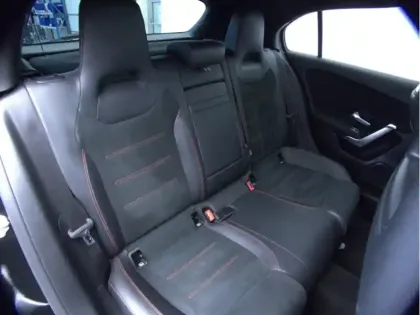 Photo 8 Mercedes Classe A 200 AMG Line