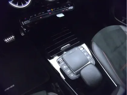 Photo 20 Mercedes Classe A 200 AMG Line