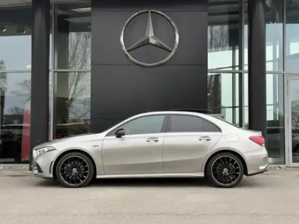 Photo 9 Mercedes Classe A 250 e Berline AMG Line