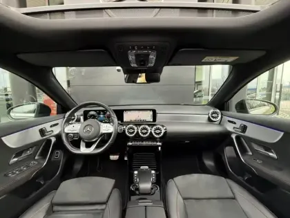 Photo 20 Mercedes Classe A 250 e Berline AMG Line