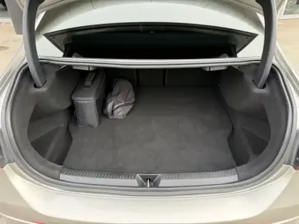 Photo 19 Mercedes Classe A 250 e Berline AMG Line