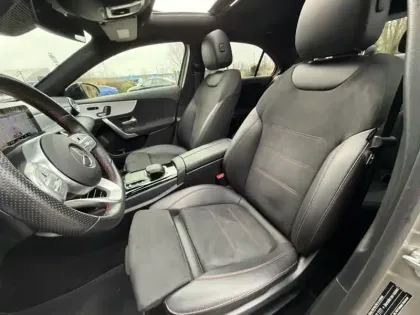 Photo 5 Mercedes Classe A 250 e Berline AMG Line