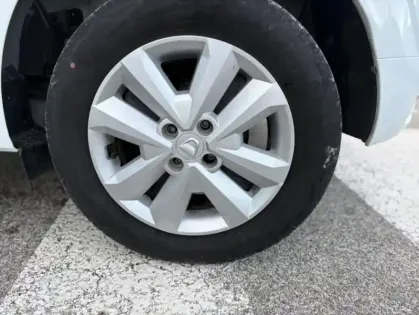 Photo 26 Dacia Sandero Essentiel SCe 65