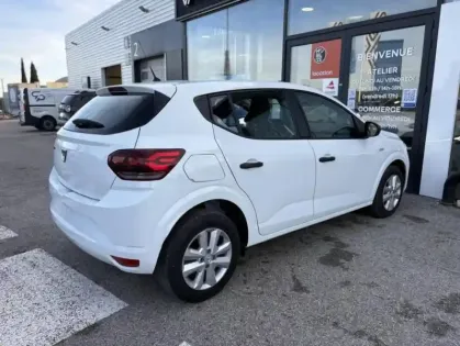 Photo 16 Dacia Sandero Essentiel SCe 65